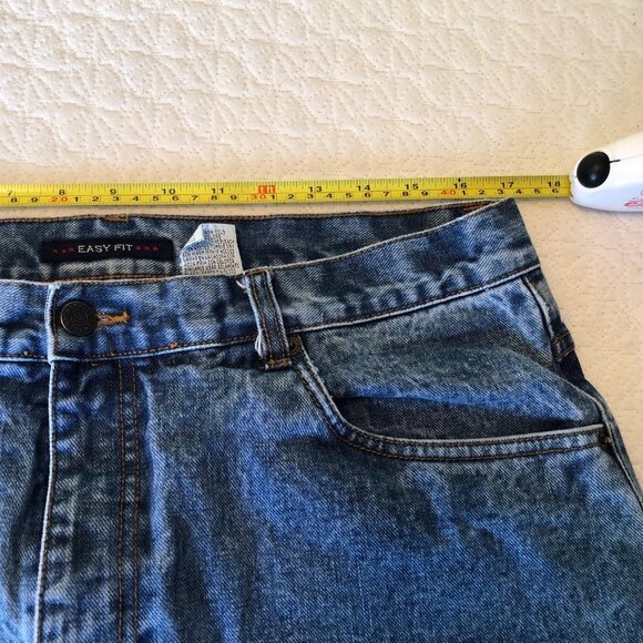 Bill Blass Womens Jeans sz 16 Med Wash Blue straight easy fit denim classic - Picture 3 of 12